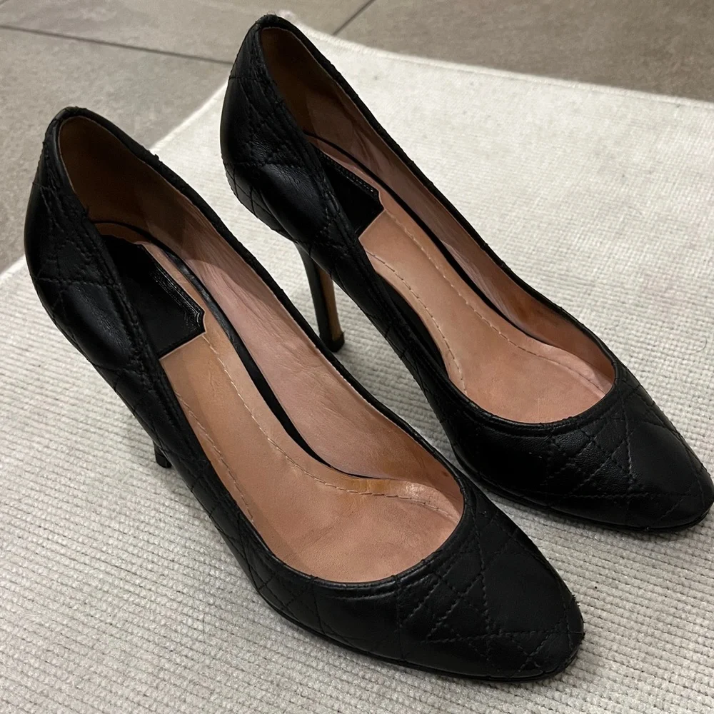 Dior Quilted Pump - Picture 4 of 12